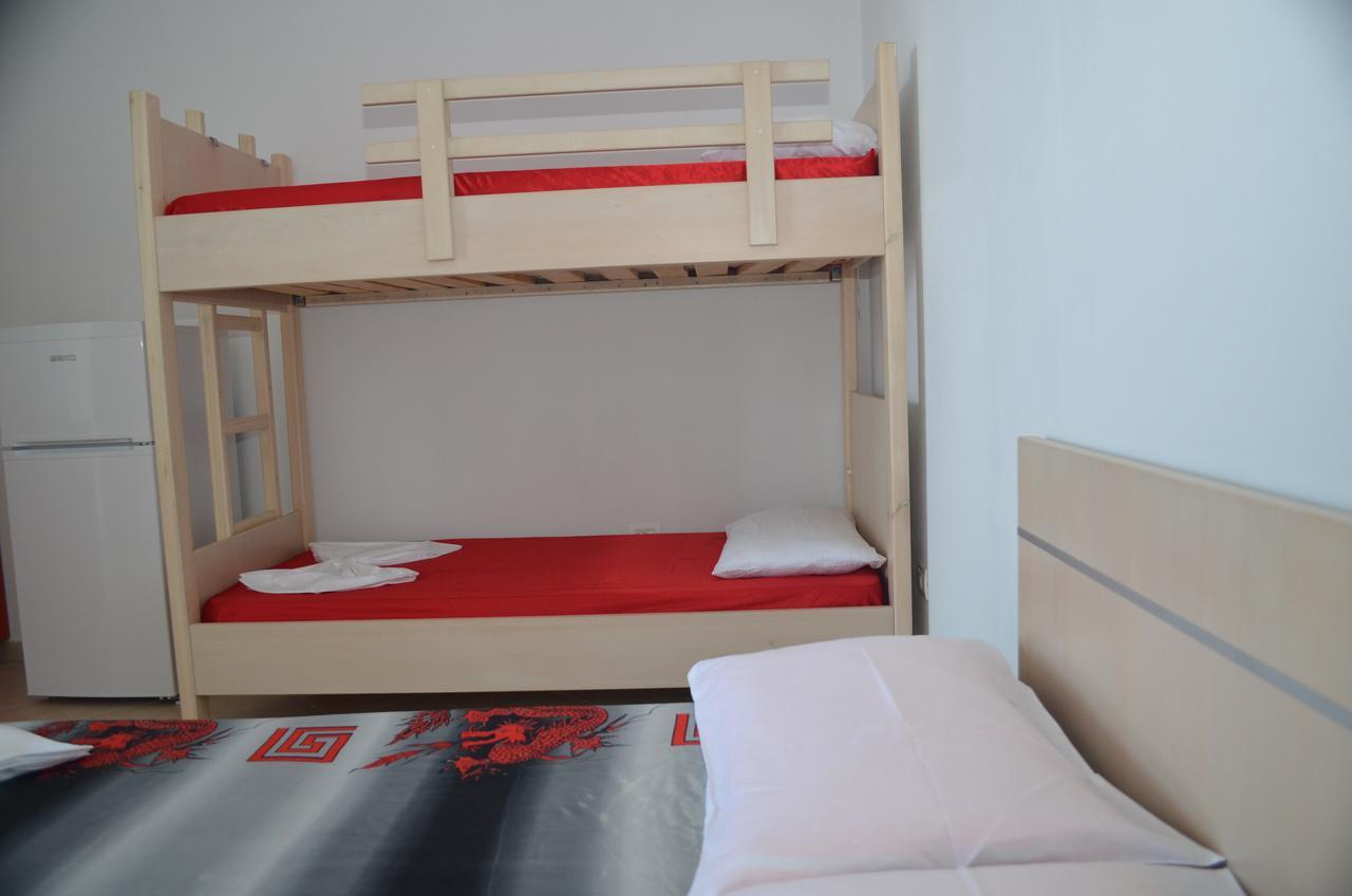 Vila Hadhri Borsh Ngoại thất bức ảnh