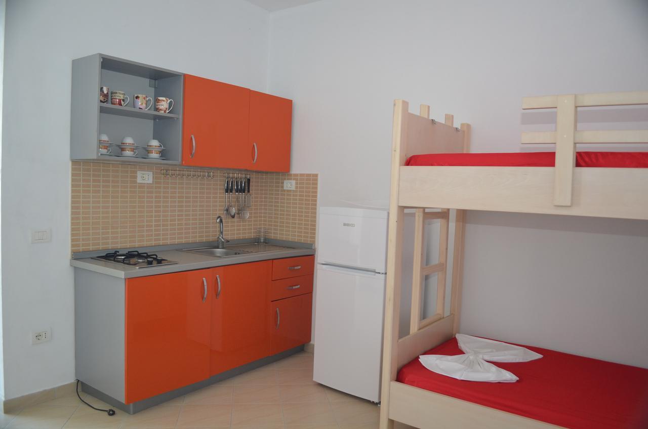 Vila Hadhri Borsh Ngoại thất bức ảnh