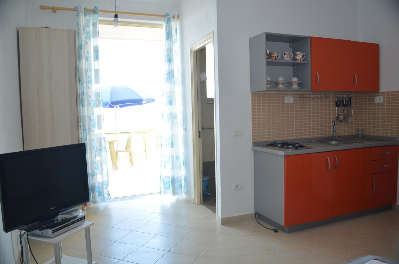Vila Hadhri Borsh Ngoại thất bức ảnh